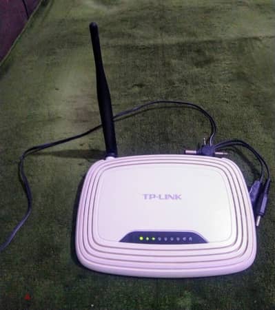 اكسيس بوينت TP LINK سلكي 4 منافذ 150mbs