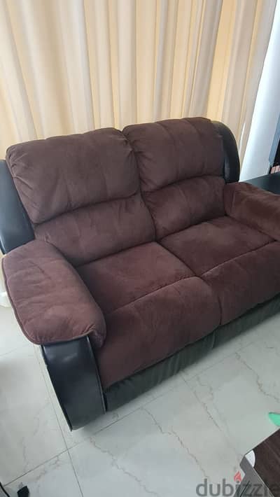 Reclyner sofa 3 seats and 2 seats ريكلاينر 5 مقاعد