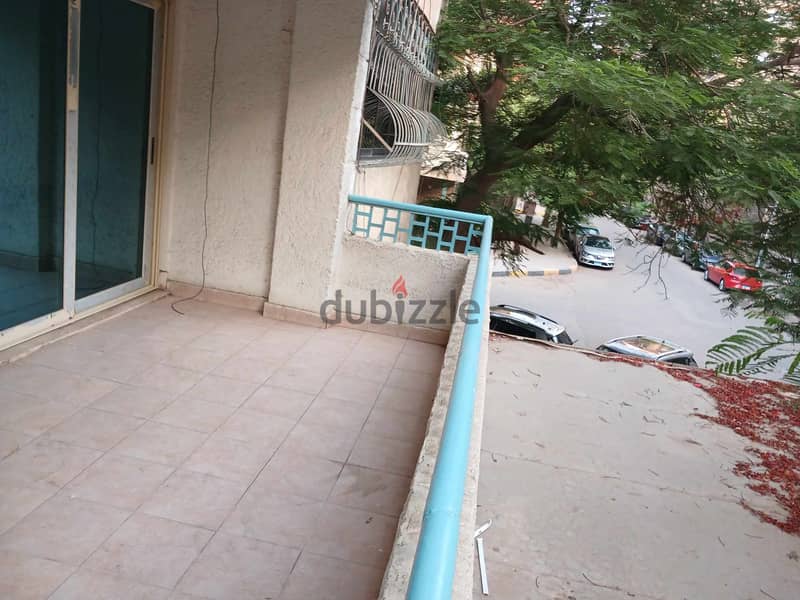 5 Bedrooms 180 sq.M Apartment for rent 25,000 EGP in Mohandessin, Giza
