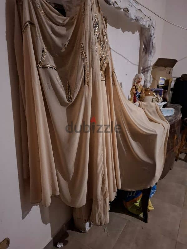 فساتين 2