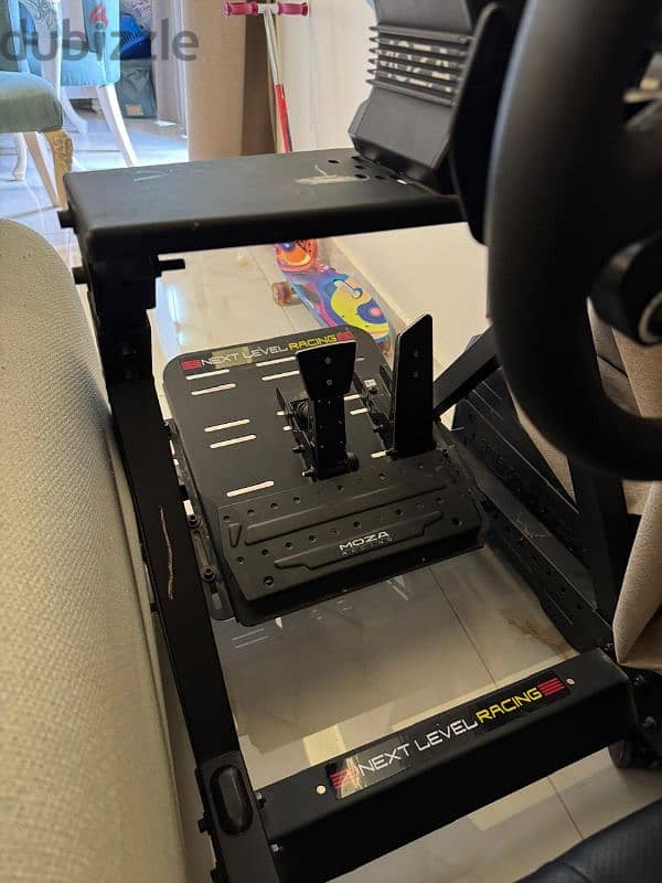 Moza R9 Bundle (simulator rig) 10