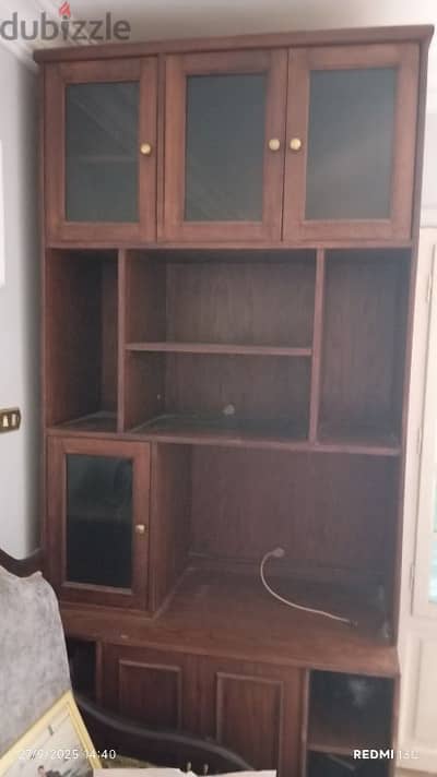 مكتبة استر