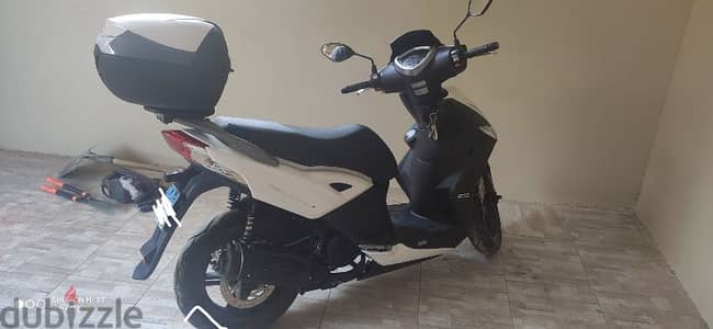 scooter Kymco 2019 اسكوتر كيمكو 200  مستعمل بحاله جيده جدا