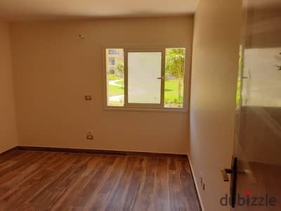 apartment with garden 187m in the square compound view land scape