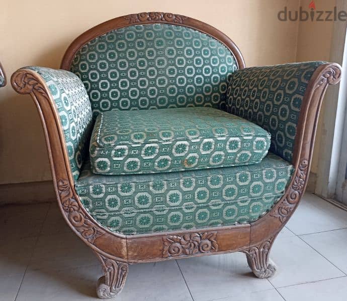 كنبة و ٢ فوتيه 1