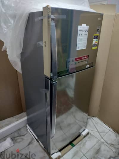 ثلاجه LG جديده بالكرتونه لم تستخدم نهائيآ
