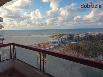 Furnished apartment for daily rent front row