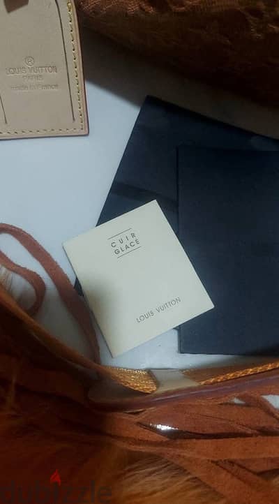 شنطه جديده Louis Vuitton  simi original باقل من نص سعرها