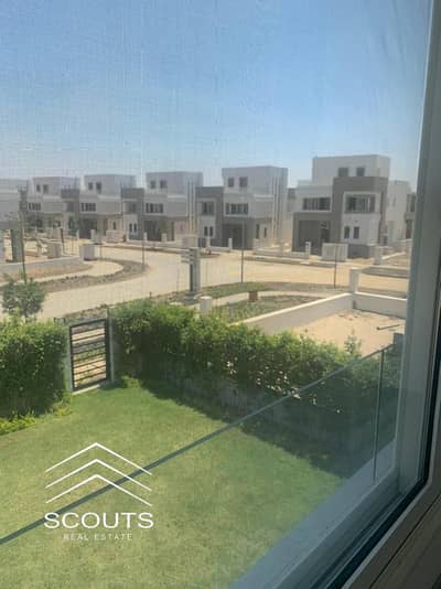 فيلا توين هاوس للبيع في التجمع الخامس شارع الـ90 Hyed park بفيو مميز جدا