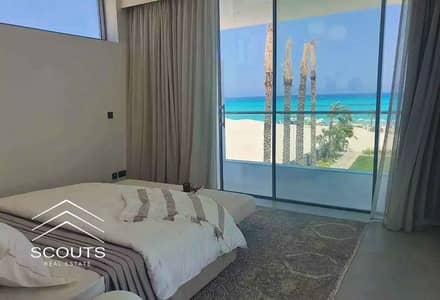 شالية 150م + حديقة 60م - للبيع في الساحل الشمالي الكليو 170 متشطب بالكامل استلام فوري القرية sea view