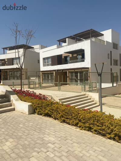 Prime Location – Ready to Move Villa finshed for Sale with Installments – In Front of Palm Hills, October