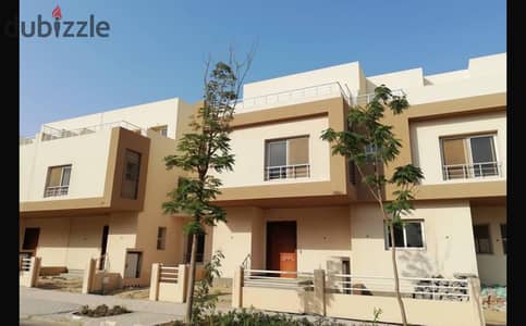 Twinhouse for sale semi finished in Grand Heights