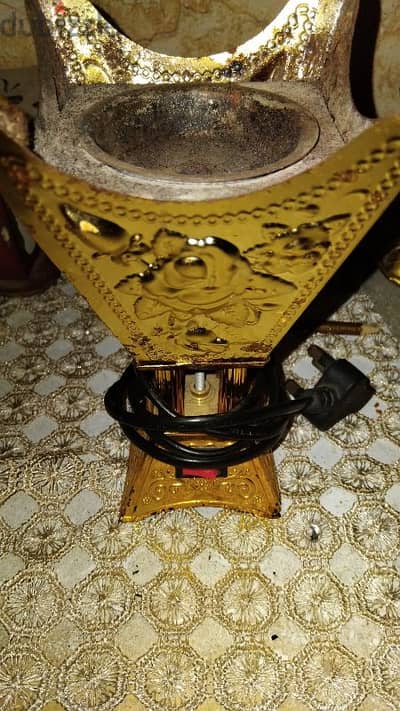 مبخره كهربائيه للبخور شغاله ممتاز