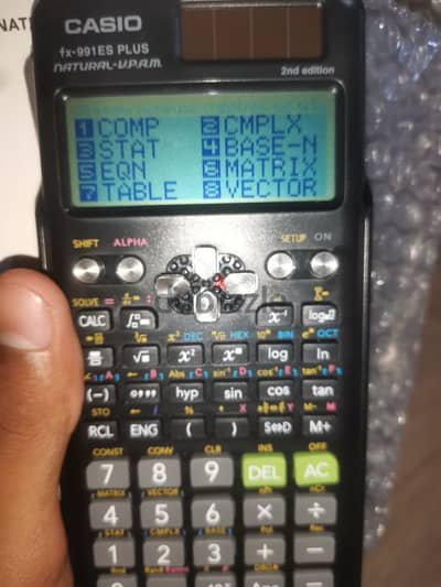 اله حاسبة casio fx 991 es plus