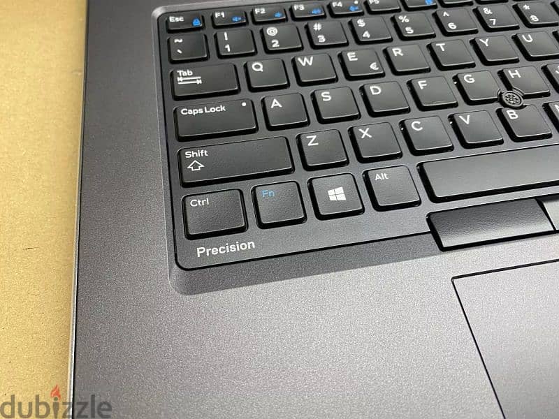 Dell Precision 7740 Workstation 2