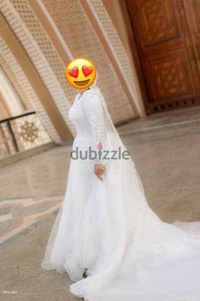 فستان فرح للايجار