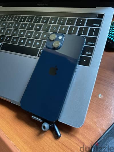iPhone 13 (128GB)