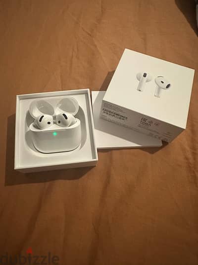 للبيع سماعات airpod 4