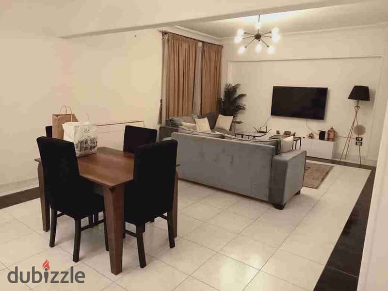 2 Bedrooms 140 sq.M Apartment for rent 3,000 EGP in الدقى، الجيزة