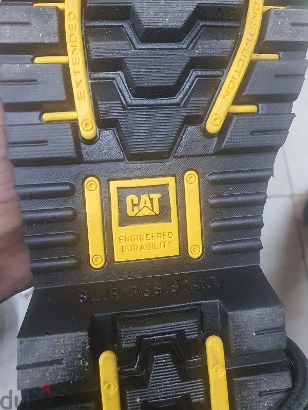 CAT مقاس 45 4