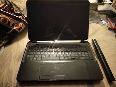 لاب توب HP مستعمل للبيع شاشة مكسورة بدون هارد