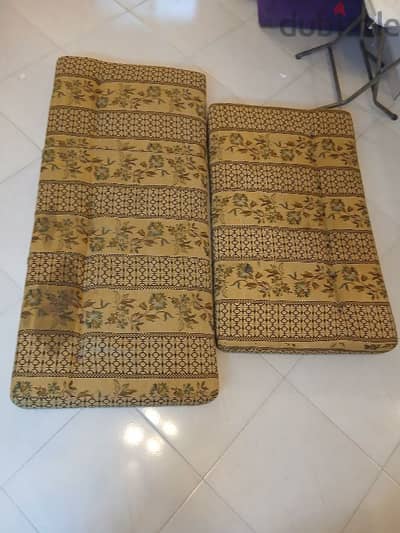 كوشن طقم انتريه تاكى