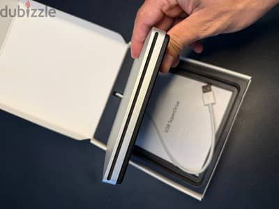 Apple USB SuperDrive – Portable CD/DVD Solution for Your Mac