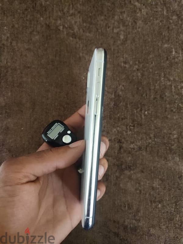 iPhone x 4