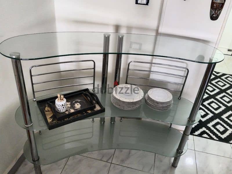 Luxury Glass Bar Unit – Available Today! 3