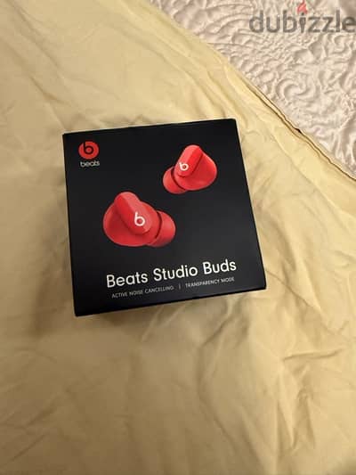 Like New Beats Studio budsسماعات open box