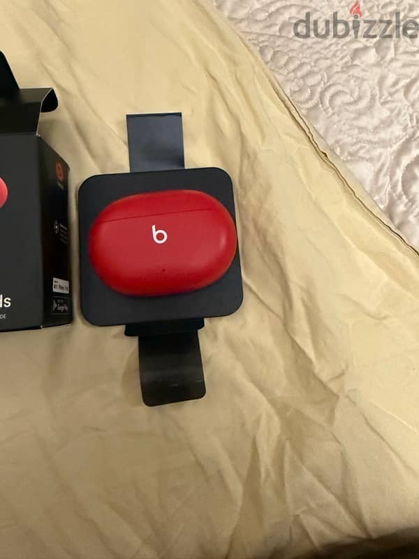 Like New Beats Studio budsسماعات open box 1