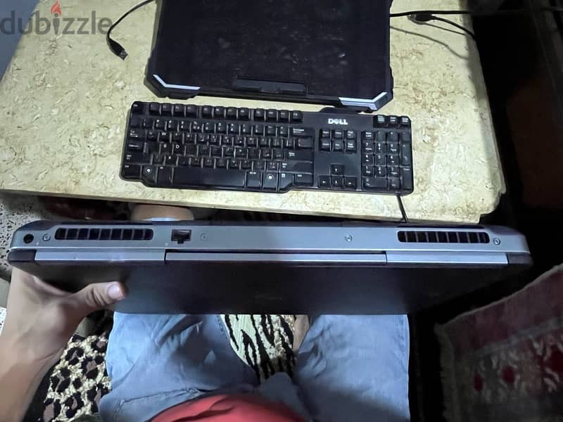 dell 7720 2