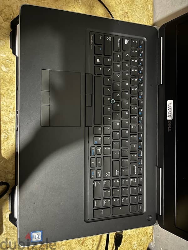 dell 7720 4