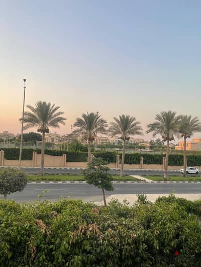 فيلا نموذج E ستاندلون تشطيبات خاصة ومميزة جدا للبيع بالعفش وجميع الاجهزة بمدينة الرحاب موقع هايل امام نادى الرحاب