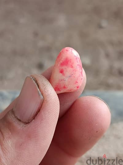 حجر نادر الوجود