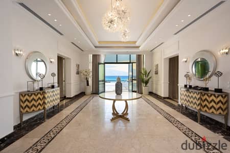 Hotel Palace | Seafront totally | very exclusive features