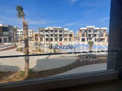 شالية دور اول استلام فورى متشطب للبيع فى أزهى العين السخنة بأقل سعر بالتكييفات والمطبخ يطل على اللاجون