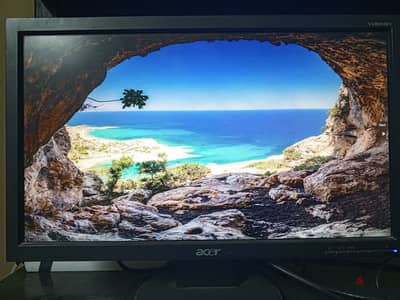 شاشة Acer 19 بوصة - شبه الجديدة