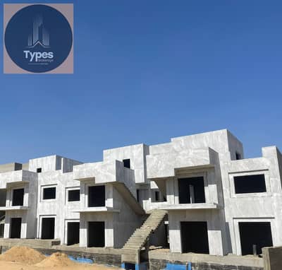 For sale: Ground floor apartment with a garden in Dunes V-level compound, villa-style apartment, 186 square meters, in a very prime location, corner p