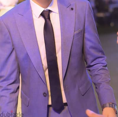 لهواة الفخامة بدلة بالفيست slimfit من Jakamen مقاس ٤٨