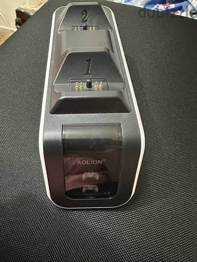 Dual charge station for ps5