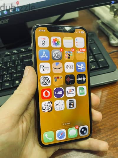 iPhone 11 Pro بحالة ممتازة – بطارية جديدة وشغال بكفاءة عالية