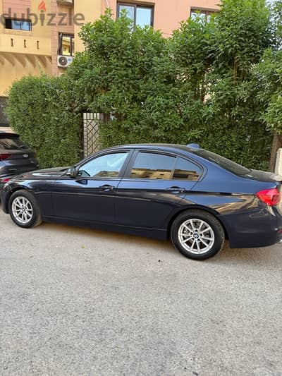 BMW 318 2018