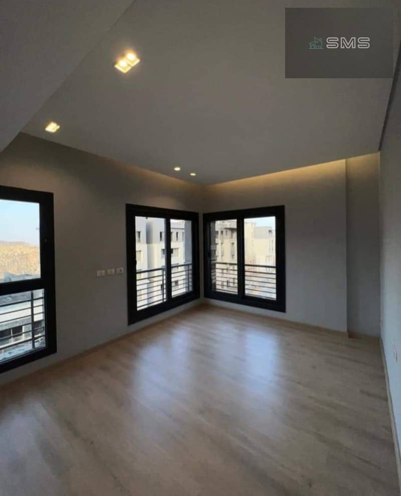 3 Bedrooms 205 sq.M Apartment for rent 30,000 EGP in Trio Gardens Compound, 5th Settlement