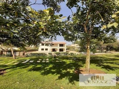 villa for sale in madinaty, in VG1 area, wide garden view, , ( 600sq)