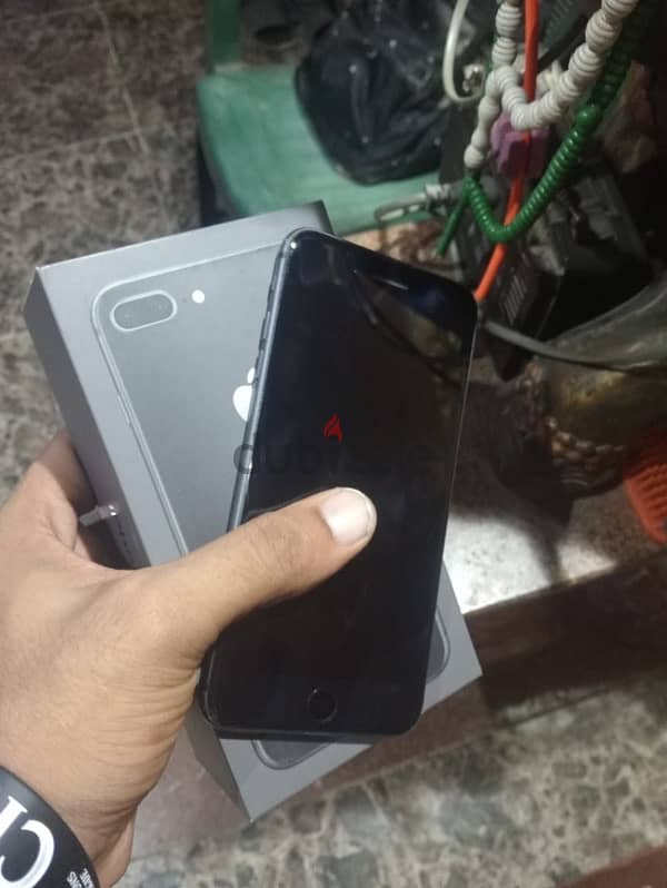 iPhone 8 Plus 3