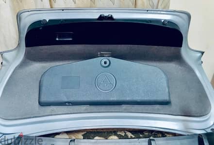 شنطه عربيه BMW 525 بحاله فوق الممتازه