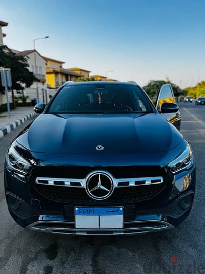 Mercedes-Benz GLA 200 2022