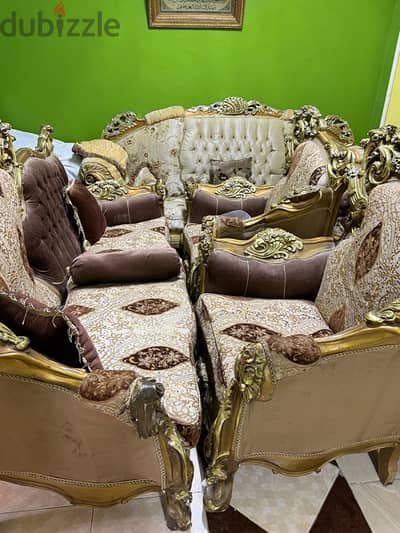 عدد ٢ صالون مدهب بحاله جيدة