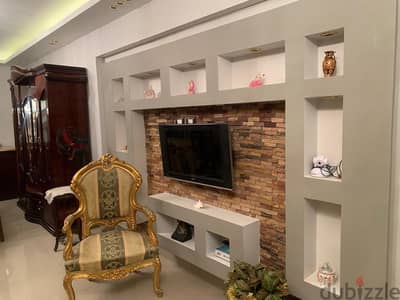 شقة مفروشة للإيجار السنوي فقط و من المالك مباشرة